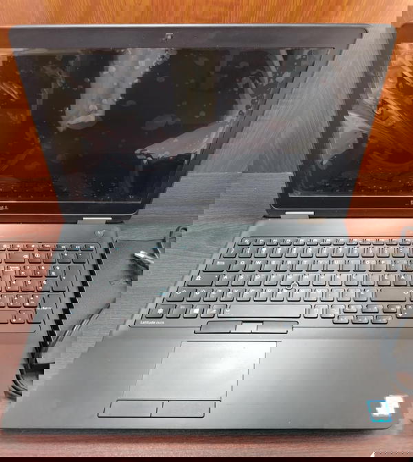 لابتوب استيراد i5 سادس فرز أول Dell Latitude e5570 Image 1 Preview