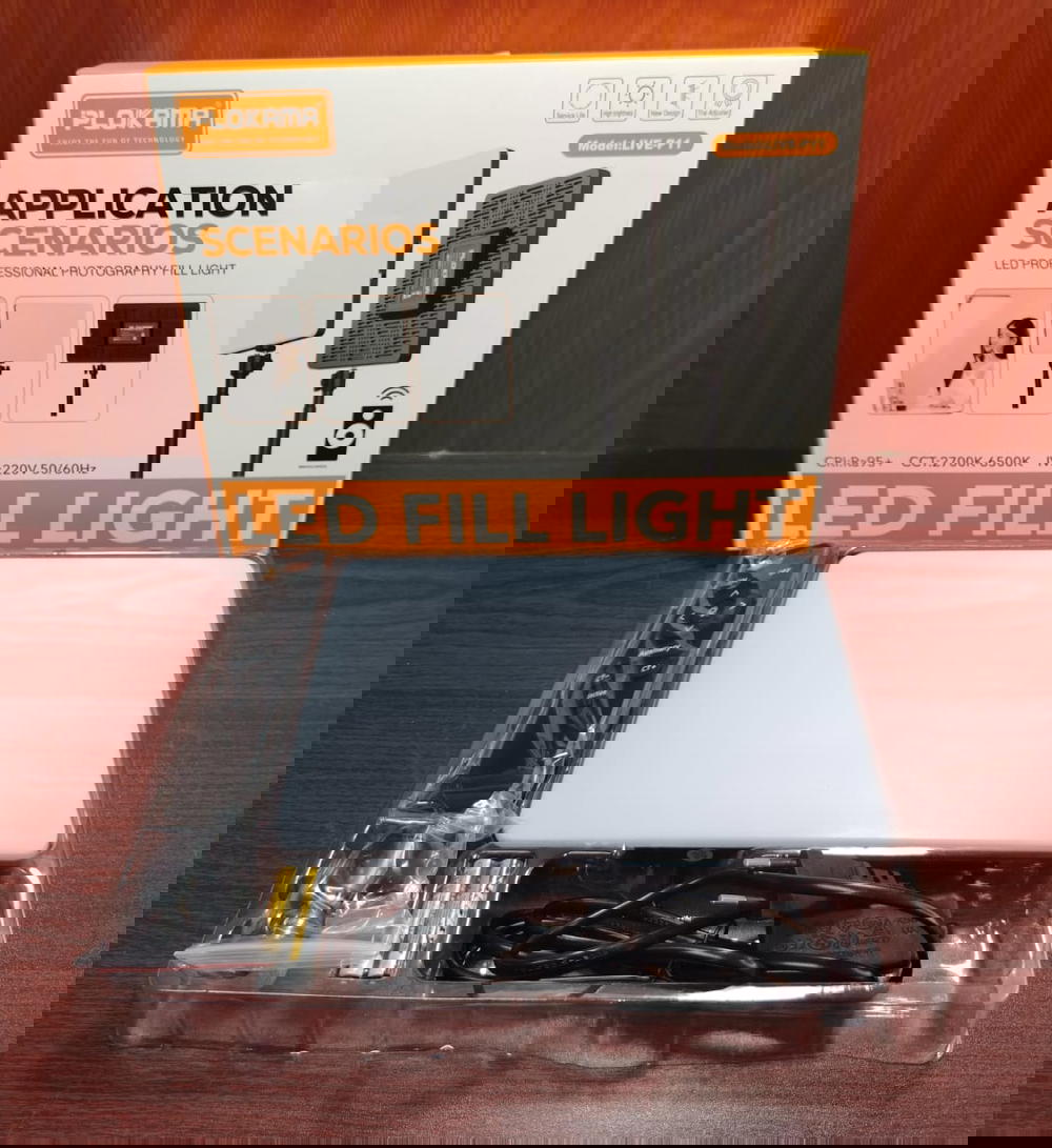 ليد اضاءة ستاند بالريموت Plokama P11 Preview Image