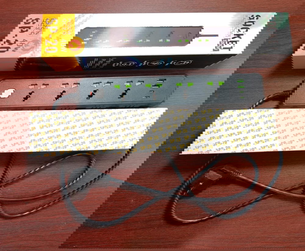 مشترك كهرباء SP-20 احمال (4عين + 2USB + 2PD) Preview Image