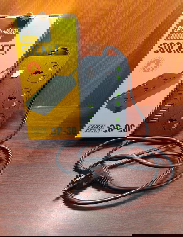 مشترك كهرباء SP-30 احمال (3عين + 4USB + 2PD) Image 1 Preview