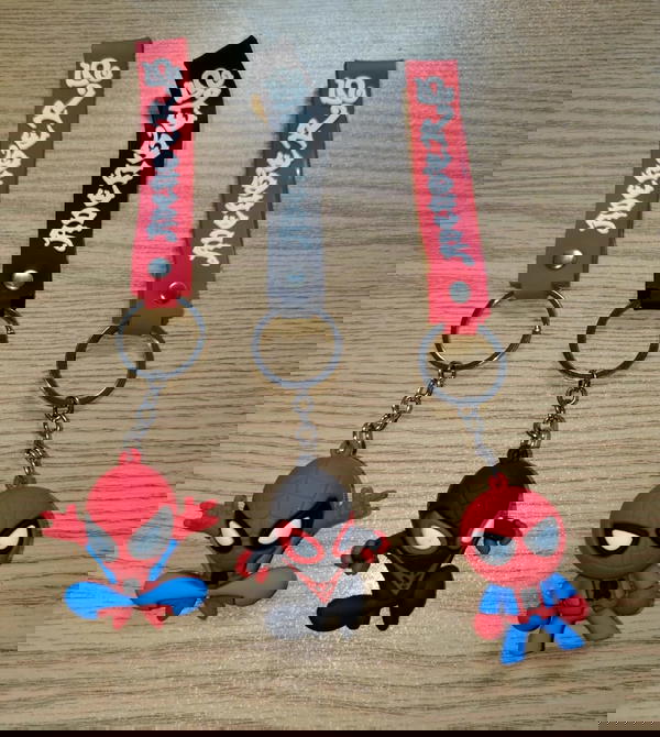 ميداليه اشكال ديزني Image 6 Preview