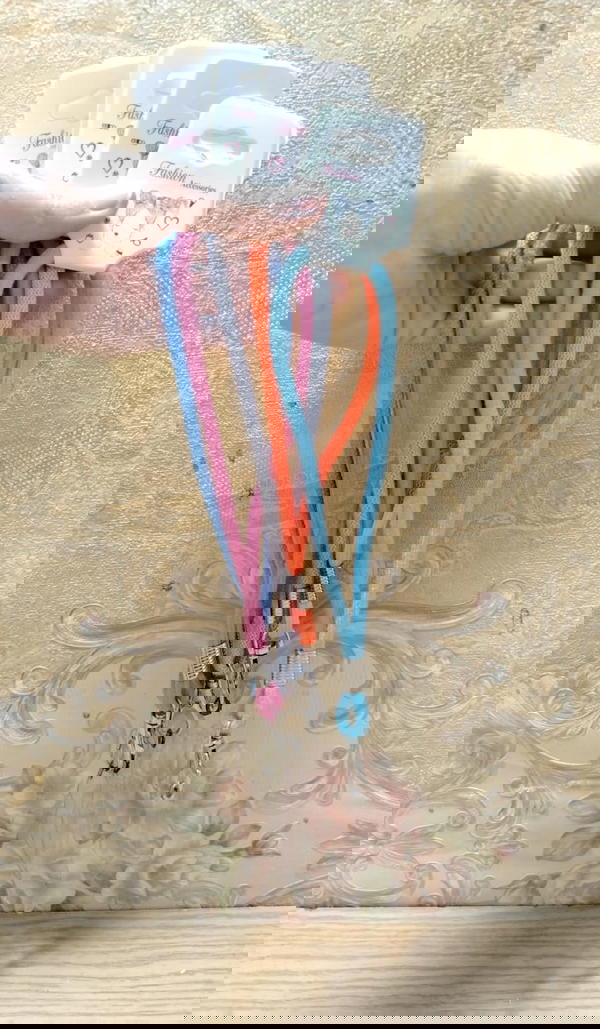 ميدالية موبايل قـمـاش الوان ✨ Image 1 Preview