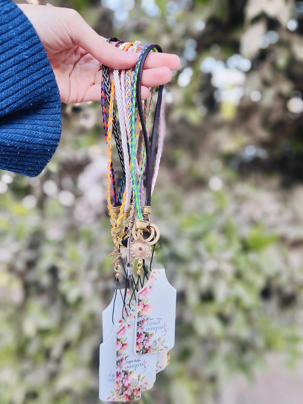 ميدالية موبايل مـضـفـرة طرف معدن الوان ✨ Preview Image
