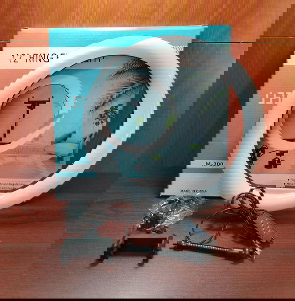 رينج لايت 30 سم ابيض Image 1 Preview