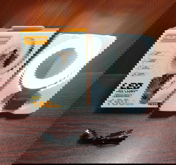 رينج لايت ابيض مراية مشبك Plokama U20 Image 1 Preview