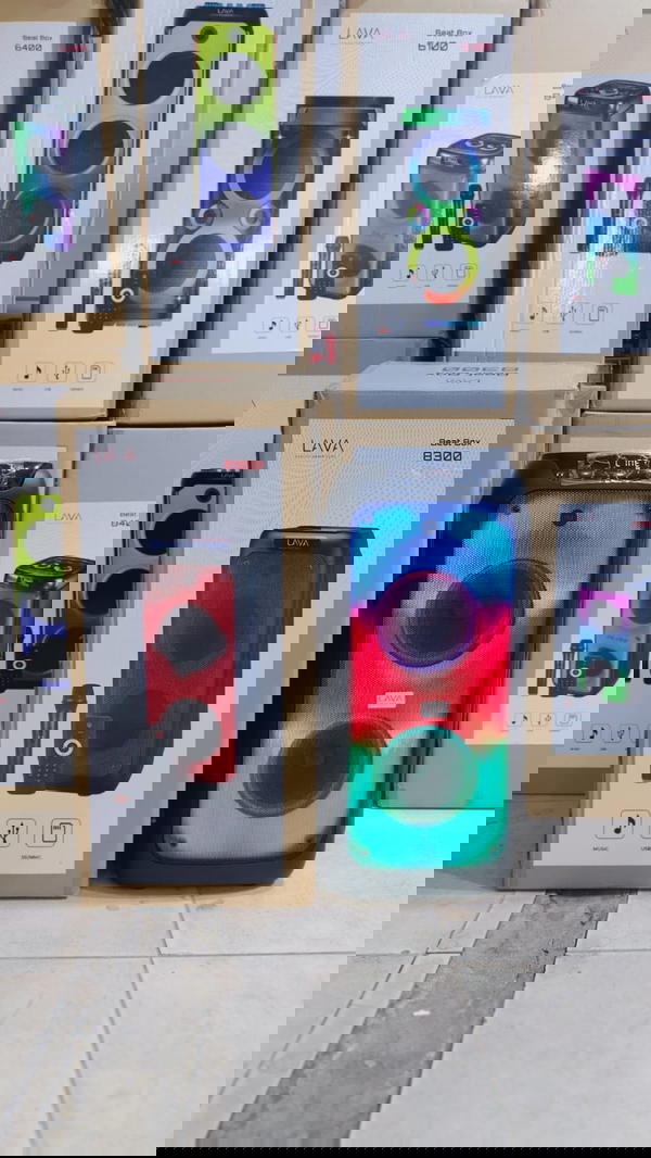 صب فردي 8 بوصة دبل كهرباء وشحن مضئ Lava st8300 Image 1 Preview