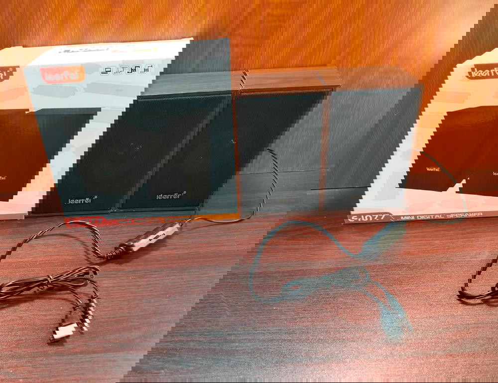 سبيكر خشب Leerfei e-1077 usb Preview Image