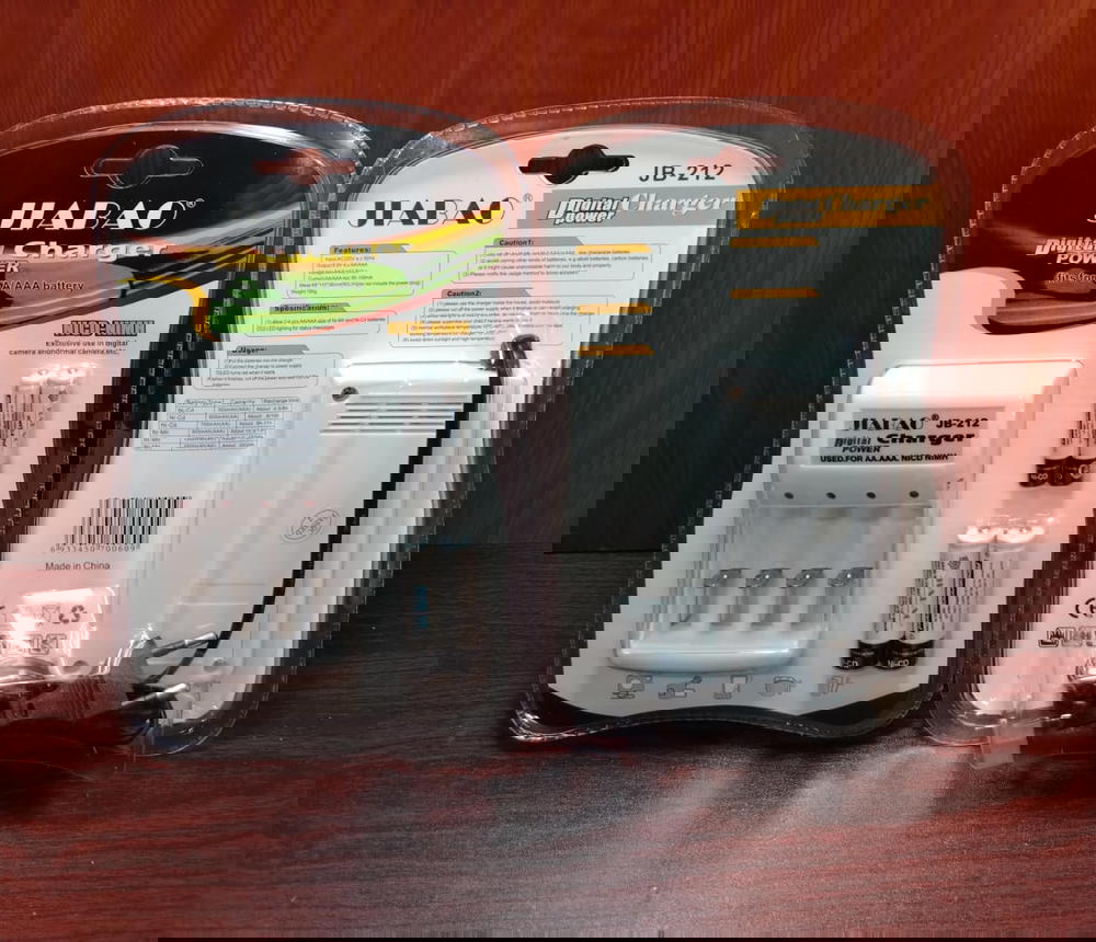 شاحن حجارة + 4 حجر شحن (2 قلم + 2 ريموت ) Preview Image