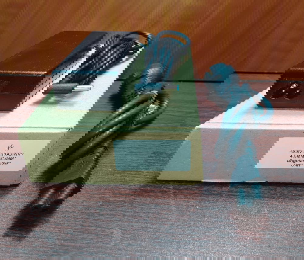 شاحن لابتوب بالكابل Hp 19.5v 3.33a Preview Image