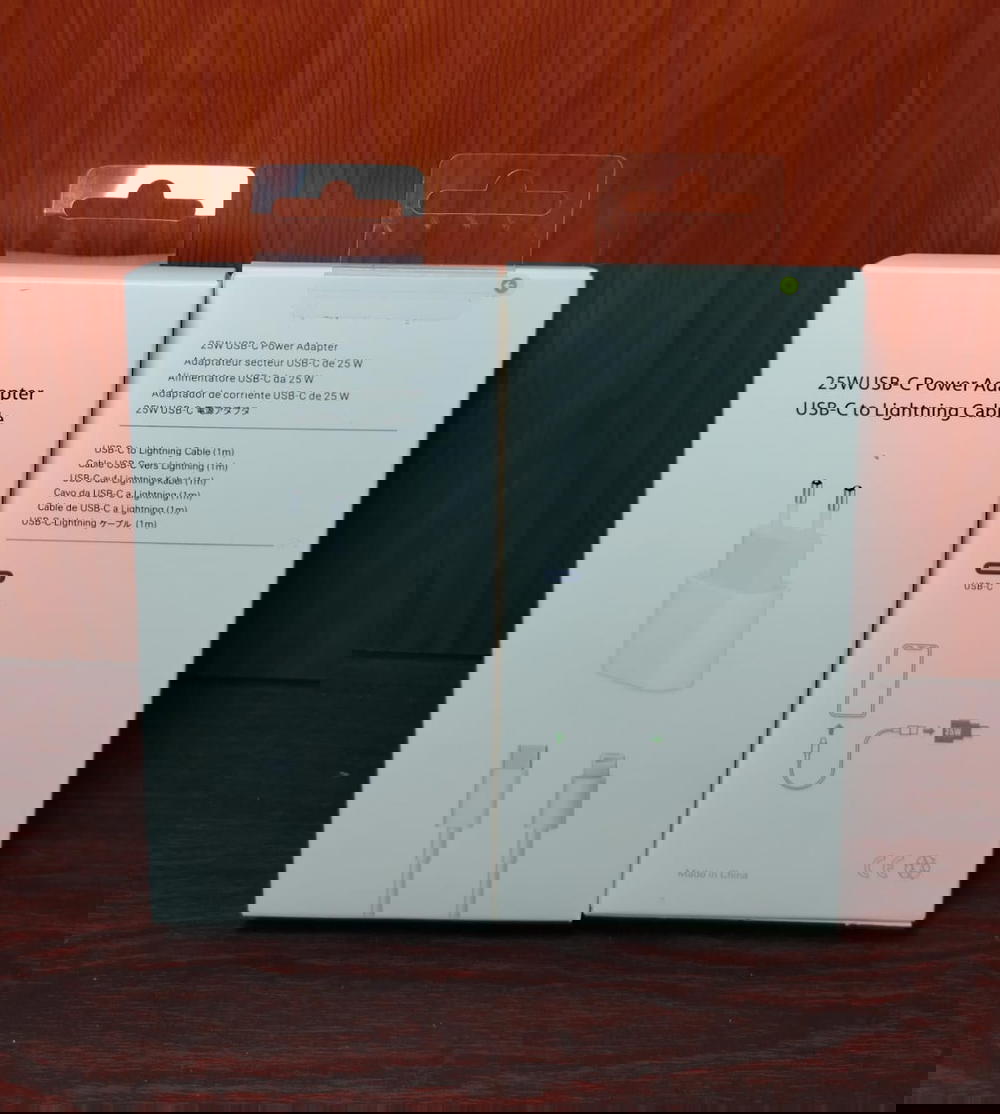 شاحن آيفون ثنائي كوبي 20 وات  Preview Image