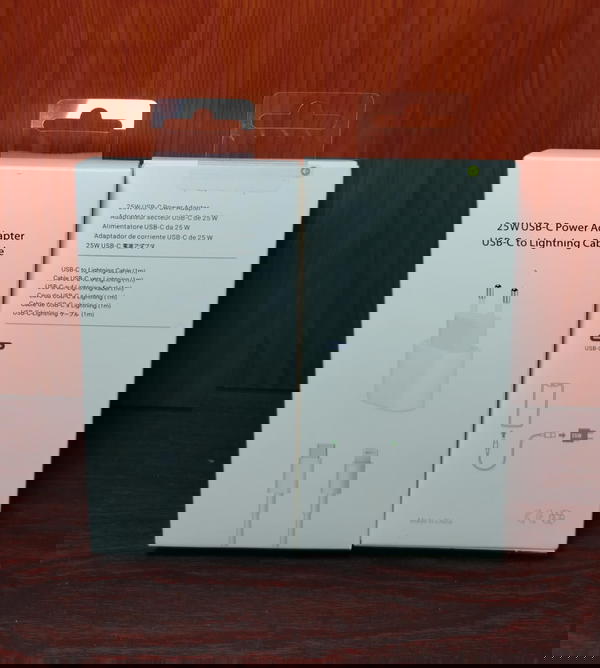 شاحن آيفون ثنائي كوبي 20 وات  Image 1 Preview