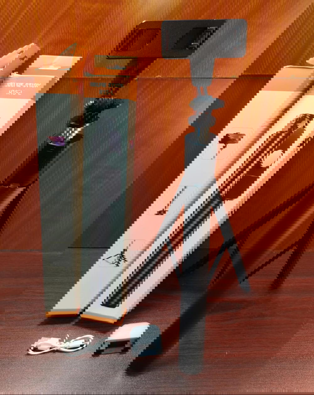 سيلفي ستيك R1S-L Preview Image