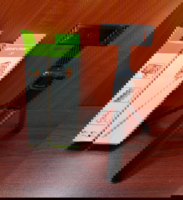 سيلفي ستيك صغير R1 Image 1 Preview