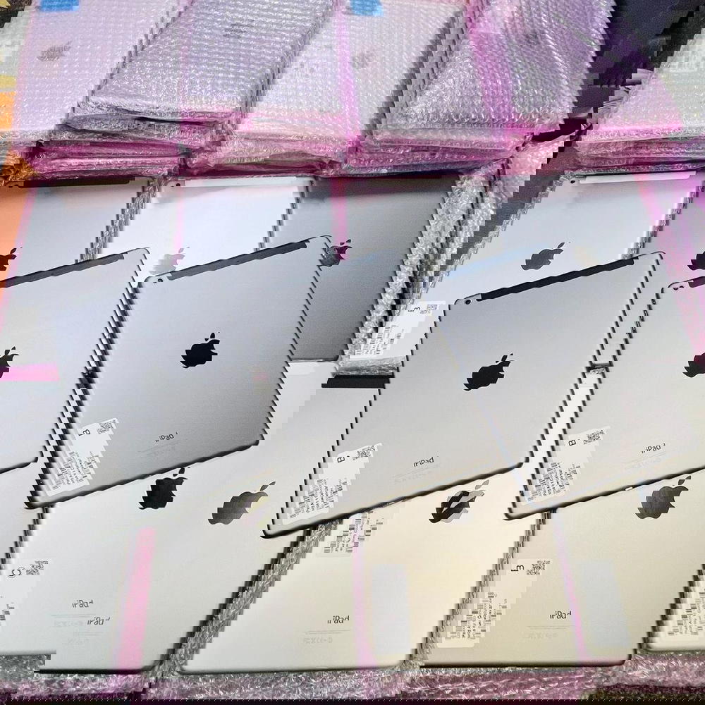 تابلت iPad - (شريحة داتا فقط) - 32 جيجا Preview Image