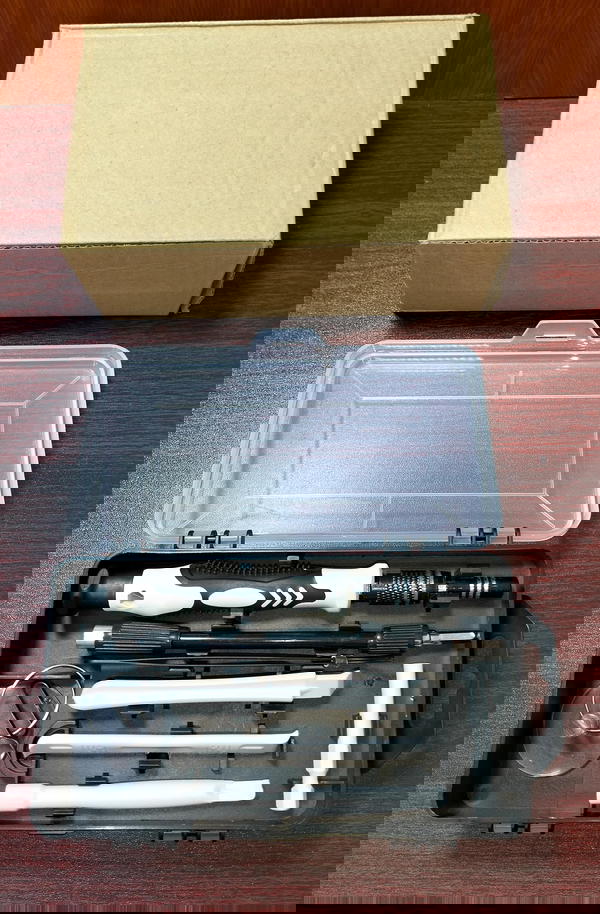 طقم مفكات 100 قطعة Image 2 Preview