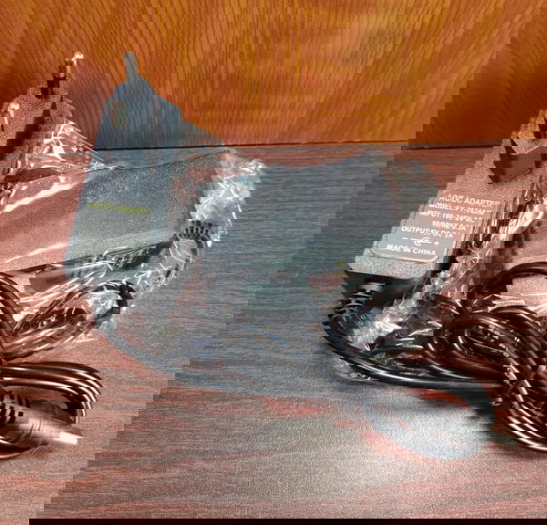 ادابتور (بدون باكيت) 5V 2a Image 1 Preview