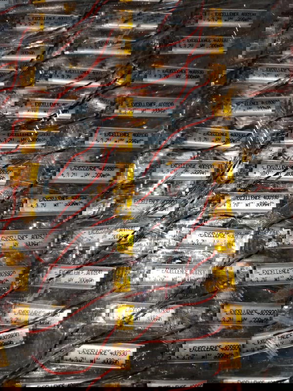 بطارية بوكس ايربود وسماعات طوق 300 مللي امبير  Image 1 Preview