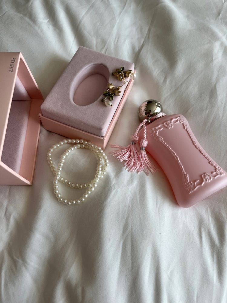 Parfums Delina de marly Preview Image