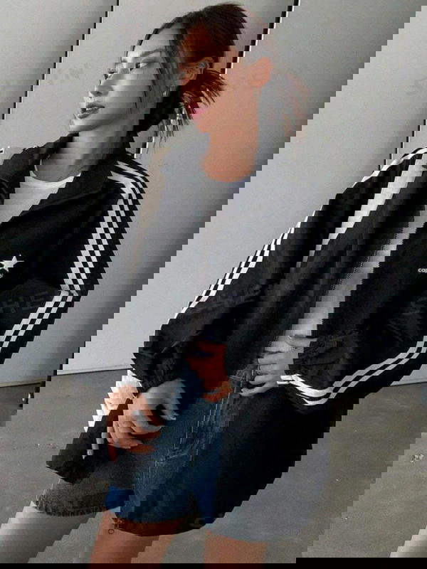 Star sweatshirt  Image 2 Preview