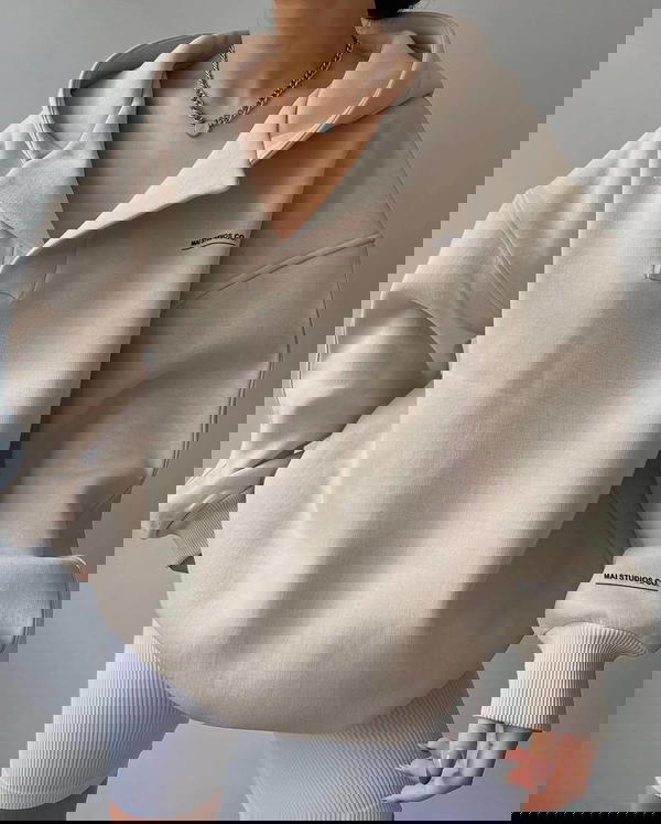 Sweatshirt  Image 3 Preview