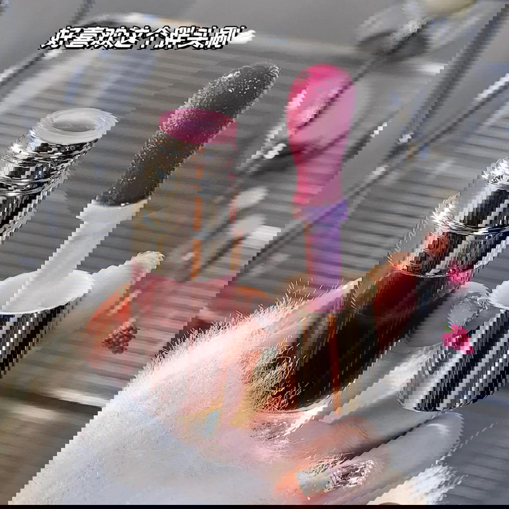 Lip gloss Preview Image