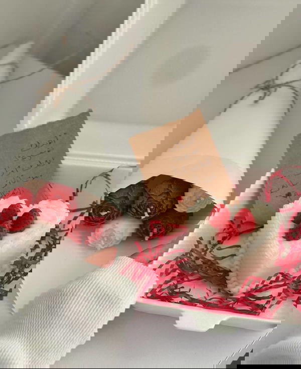strawberry cake candle Image 1 Preview