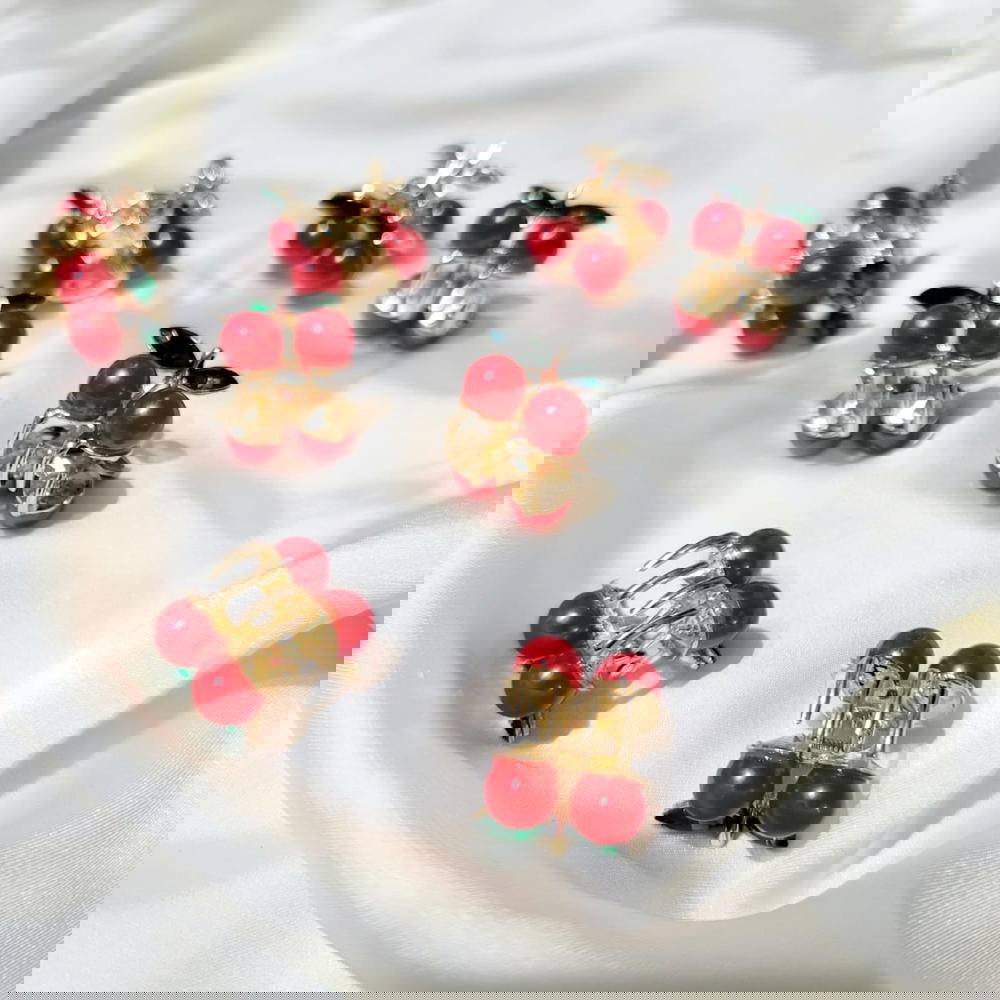 Hair claws/ cute cherry hair claw Preview Image