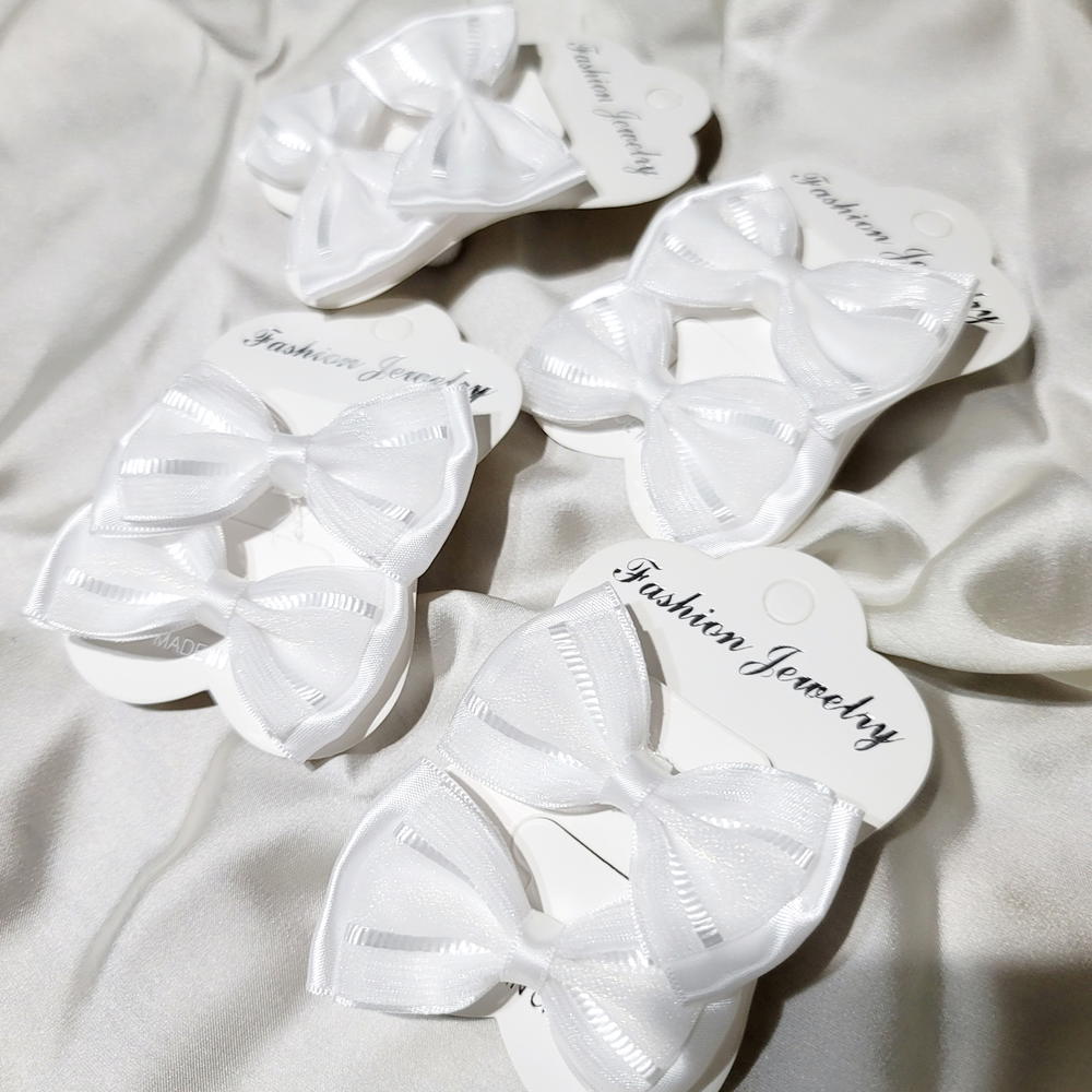 Hair Tie / Small Bow White Tie_A اساتك فيونكة صغيرة كيوت Preview Image