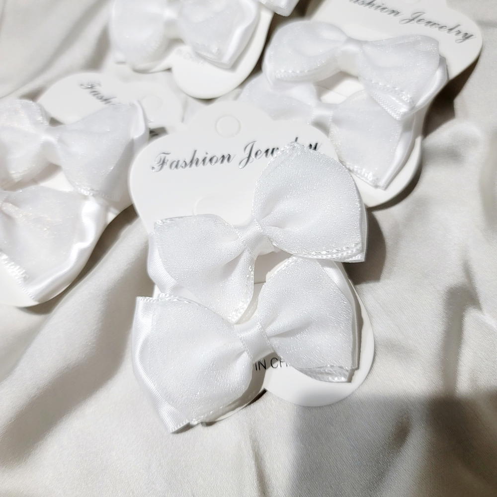 Hair Tie / Small Bow White Tie_B اساتك فيونكة صغيرة كيوت Preview Image