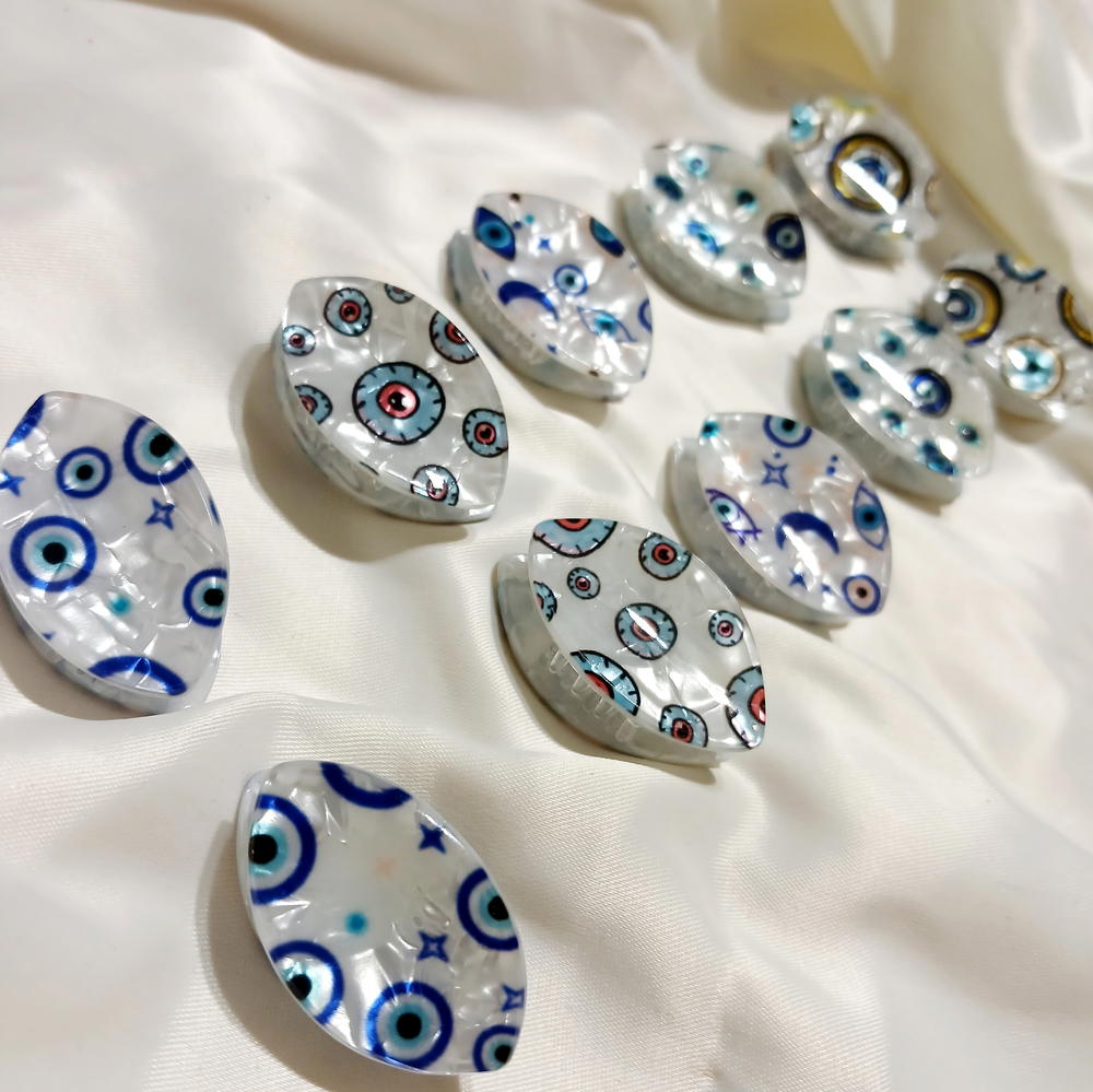 Hair Claw / Mini Blue Eyes Clips كلبس صغنتوت كيوت صيفي Preview Image