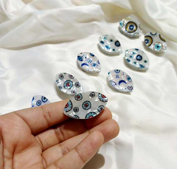 Hair Claw / Mini Blue Eyes Clips كلبس صغنتوت كيوت صيفي Image 2 Preview