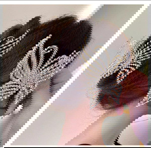 Hair Claw / Elegant Crystals Shiny Butterfly كلبش فراشة شيك  Image 1 Preview