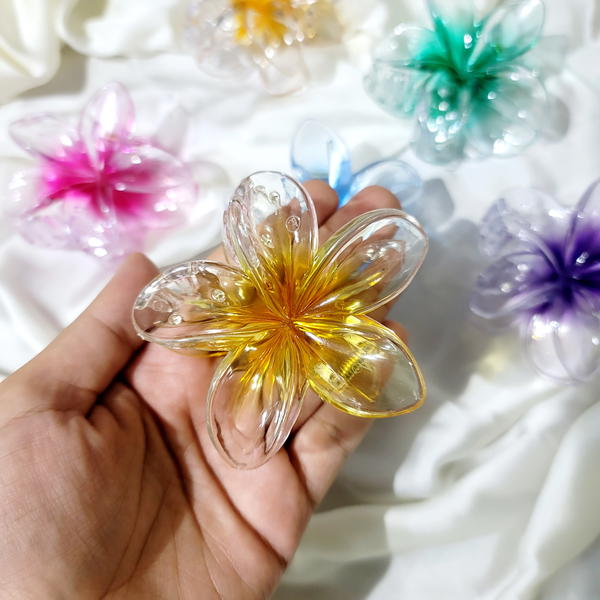 Hair Claw / Trendy Flower Clip كلبس شعر تريندي شفاف  Image 3 Preview