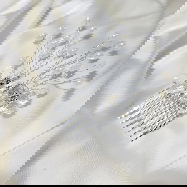 Hair Piece / Pearly Flowerهير بيس  / ورد لؤلؤي Image 1 Preview