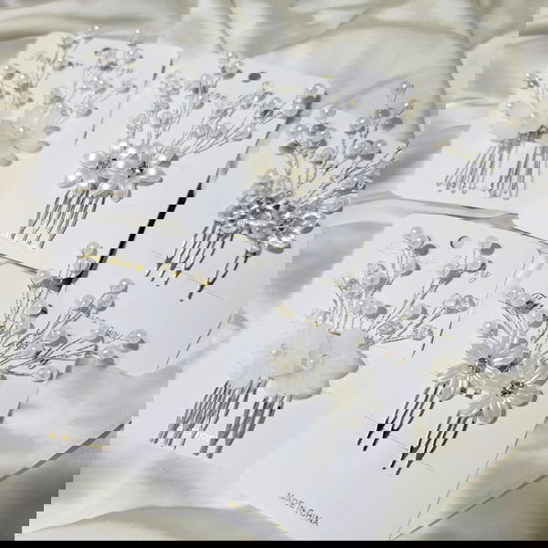 Hair Piece / Pearly Flowerهير بيس  / ورد لؤلؤي Image 6 Preview
