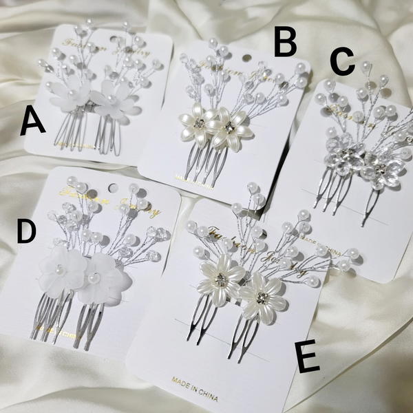 Hair Piece / Pearly Flowerهير بيس  / ورد لؤلؤي Image 7 Preview