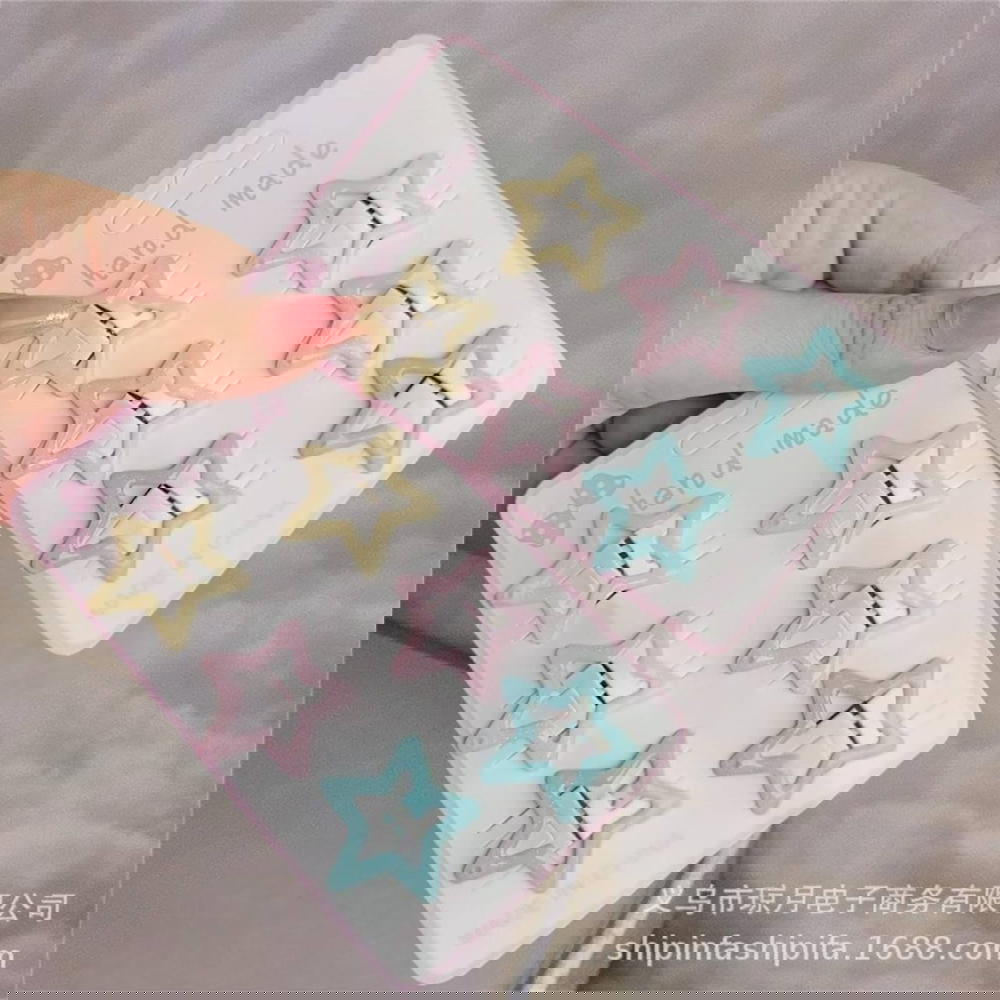 Hair pin / 6 ps in packet stars - بنس نجوم 6 في الكارت Preview Image