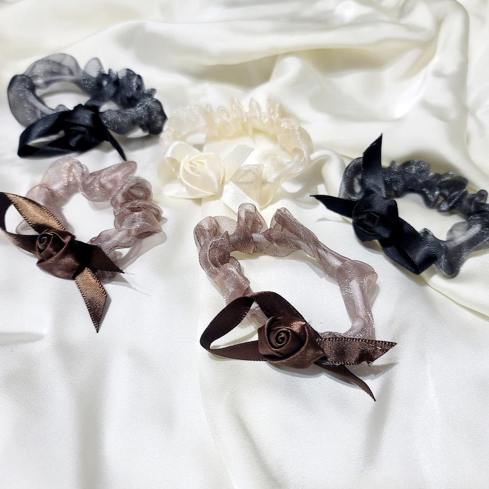 Hair Tie / Cute flower organza توك استك اورجانزا بوردة Preview Image