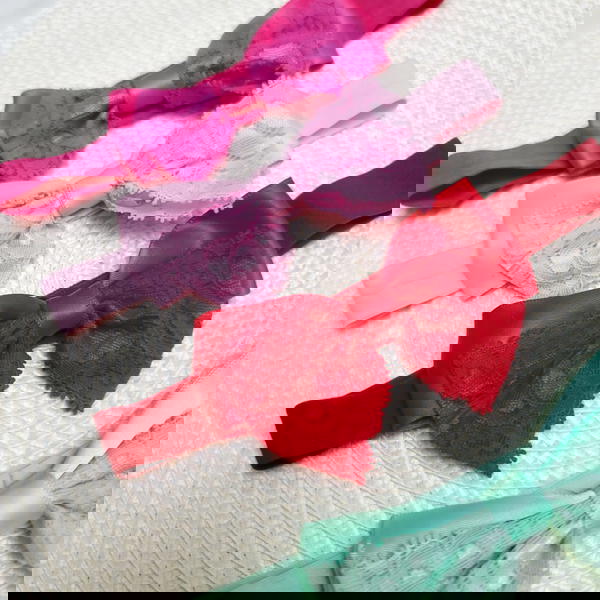 baby headband/ dantel bow headband سورتت فيونكة دانتيل  Image 3 Preview