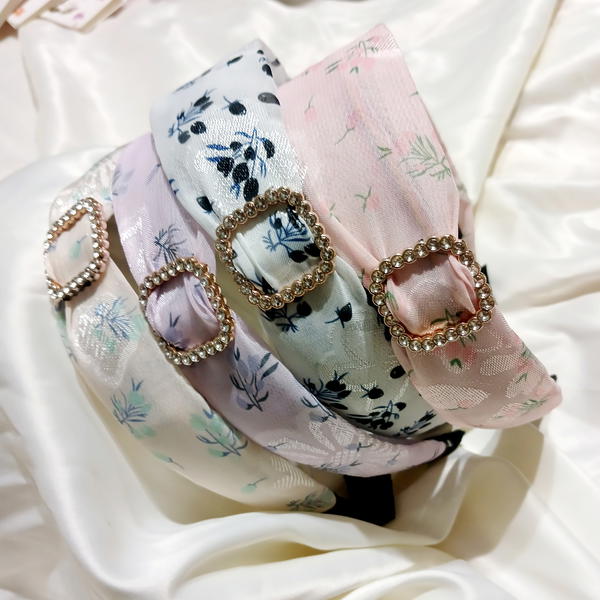 HeadBand / Flowery with strus band طوق فلوري مع سترس  Image 1 Preview