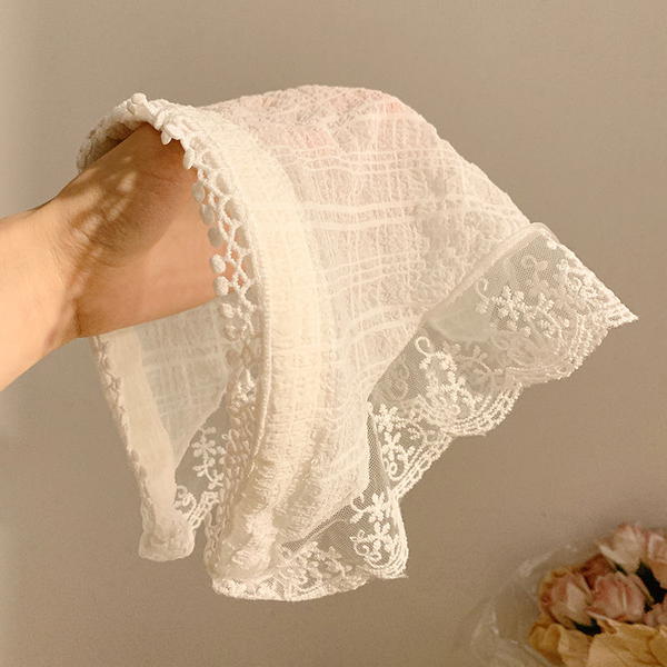Headband / Lace Bandanaهيدباند دانتيل ستايل باندانا  Image 5 Preview