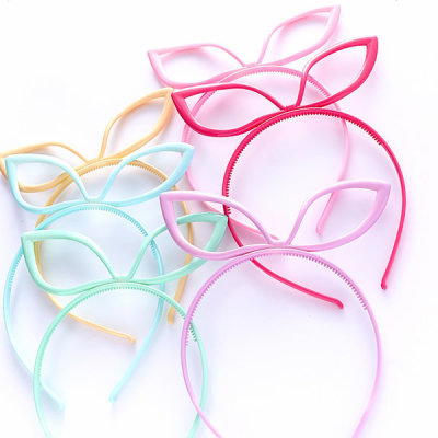 Headband / Bunny Ear Plastic Headband ✨ طوق شعر / طوق بلاستيك أذن أرنب Preview Image