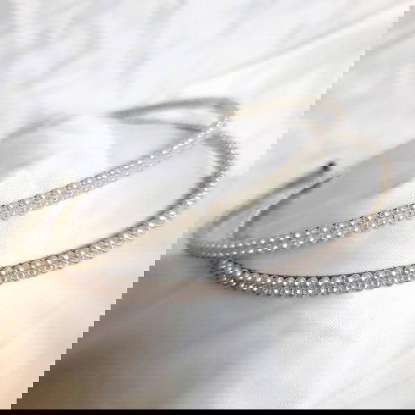 Headband/ pearl headband طوق لؤلؤ مزدوج  Image 2 Preview