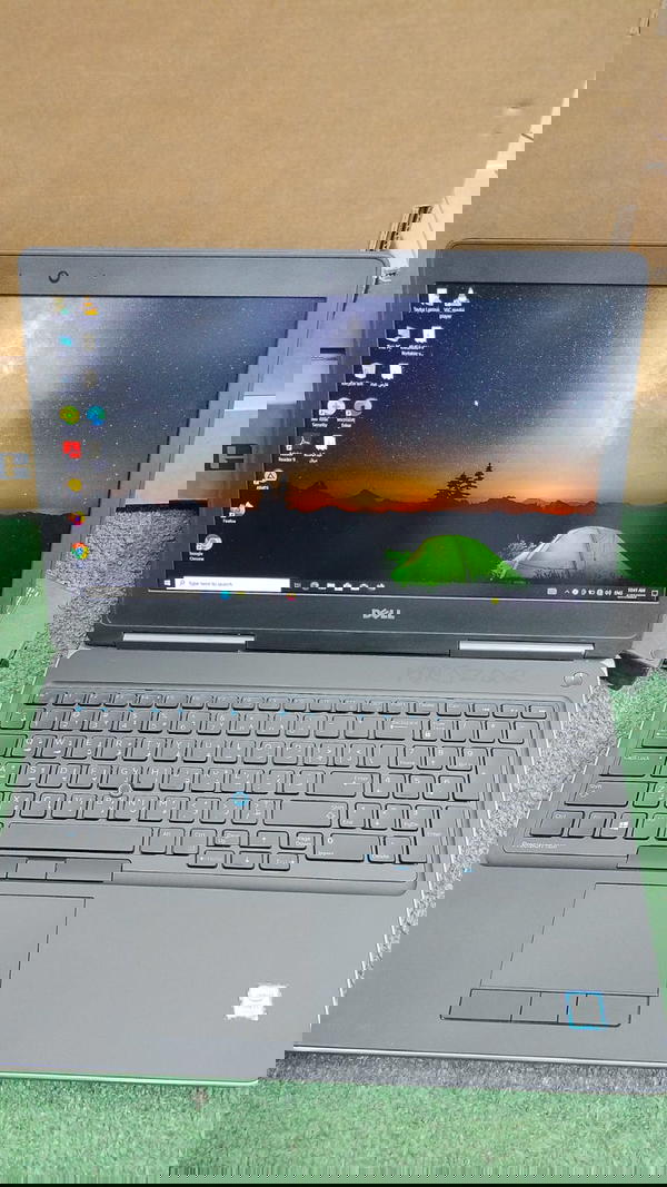 لابتوب استيراد i5 جيل سادس فرز أول Dell Latitude e5570 Image 7 Preview