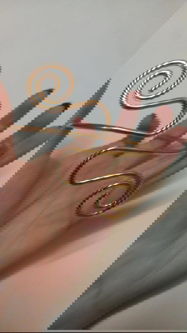 gold arm cuff Image 1 Preview