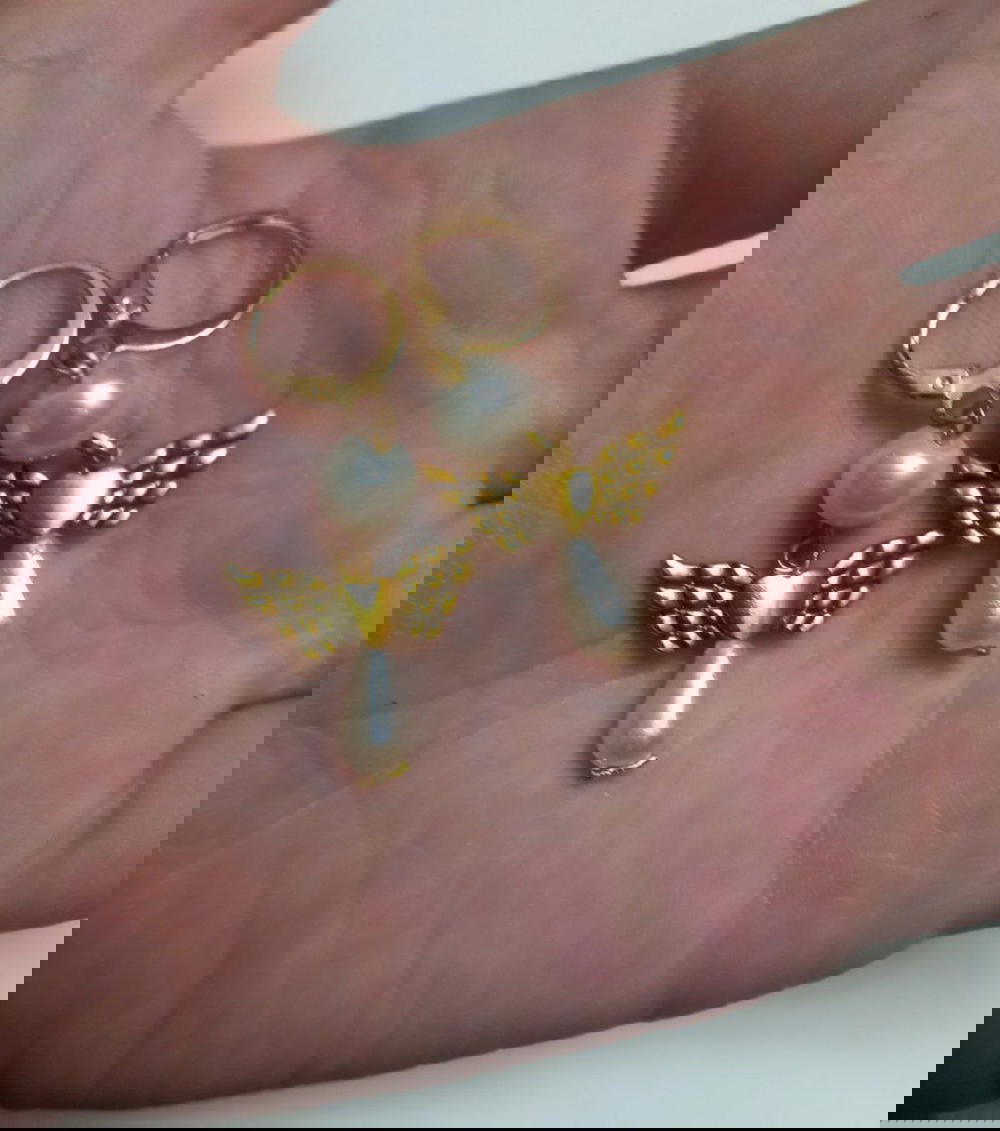 gold earring Preview Image