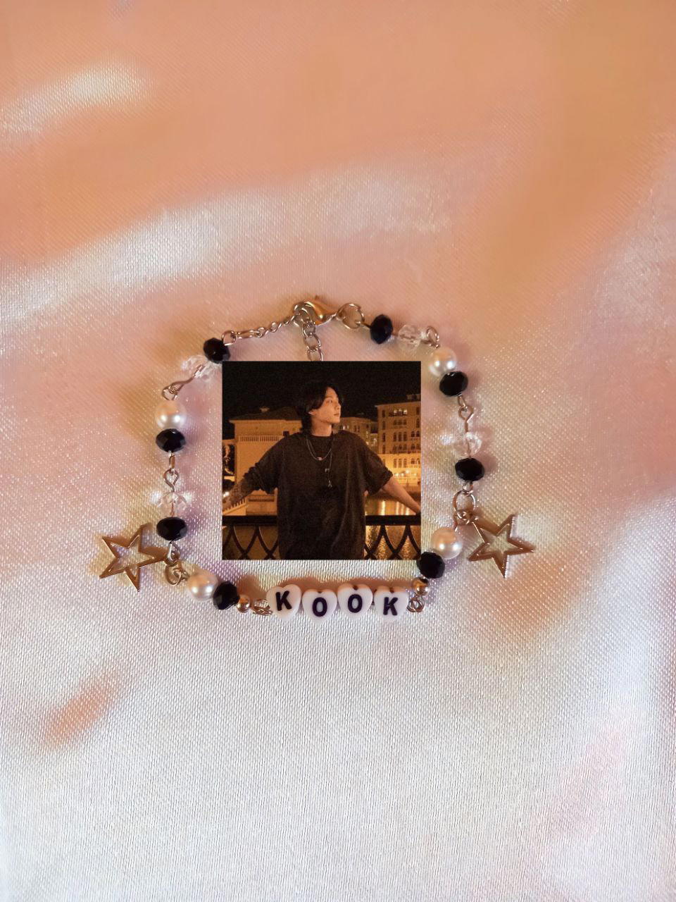 kook bracelet Preview Image