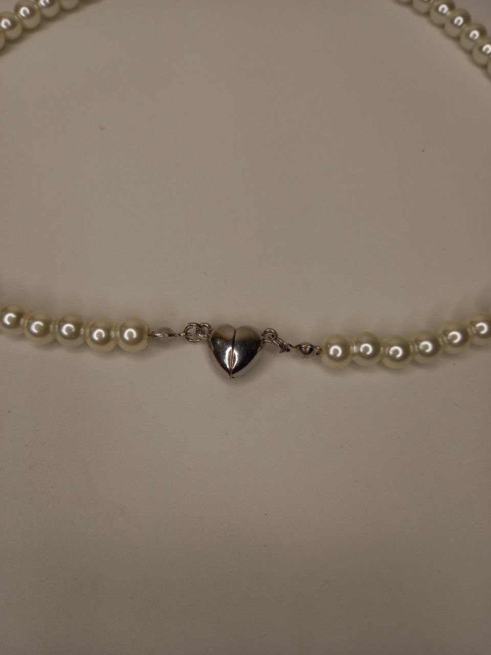 pearl choker Preview Image