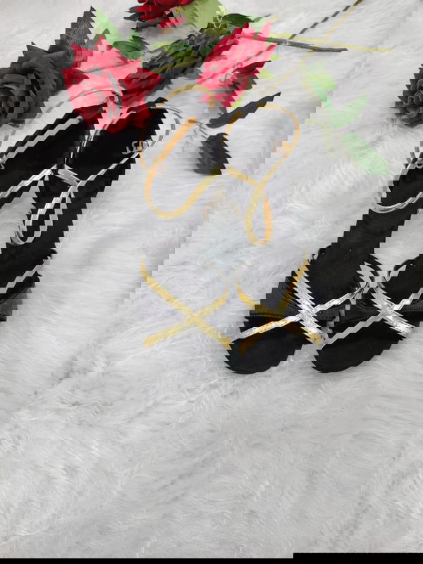 كعب نسائي جميل ماركة  Image 1 Preview