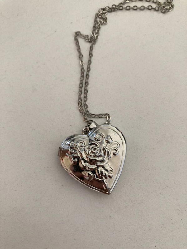 Heart lock necklace🌷 Image 2 Preview
